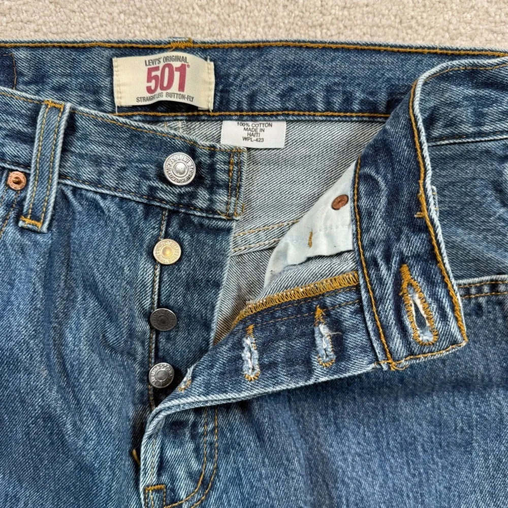 VTG Y2K Levi's 501 Original Jeans Mens 32x30 Medium Wash Straight Leg Button Fly